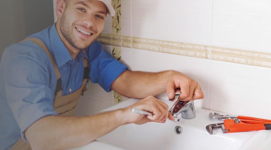 Handle or spout repair in Pavo, GA